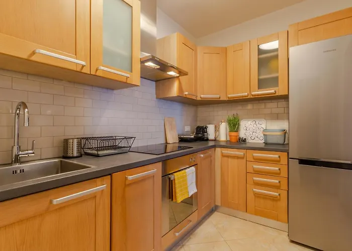City Garden Apartment